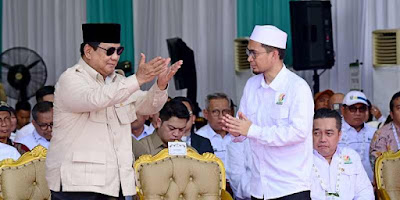 Ⓒ Hak cipta foto di atas dikembalikan sesungguhnya kepada sang pemilik foto Ⓒ Hak cipta foto di atas dikembalikan sesungguhnya kepada pemilik foto