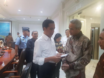 Ⓒ Hak cipta foto di atas dikembalikan sesungguhnya kepada sang pemilik foto Ⓒ Hak cipta foto di atas dikembalikan sesungguhnya kepada pemilik foto