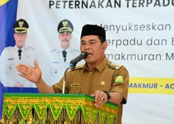 Bupati Aceh Besar Buka Sosialisasi Program Peternakan Terpadu BUMGAMA