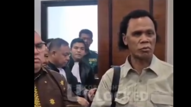 Rosario de Marshall atau Hercules menegaskan dirinya tak takut dengan Sutiyoso. Mantan Kepala Badan Intelijen Negara (BIN) dan eks. Gubernur DKI Jakarta. FOTO/Net. Ⓒ Hak cipta foto di atas dikembalikan sesungguhnya kepada pemilik foto