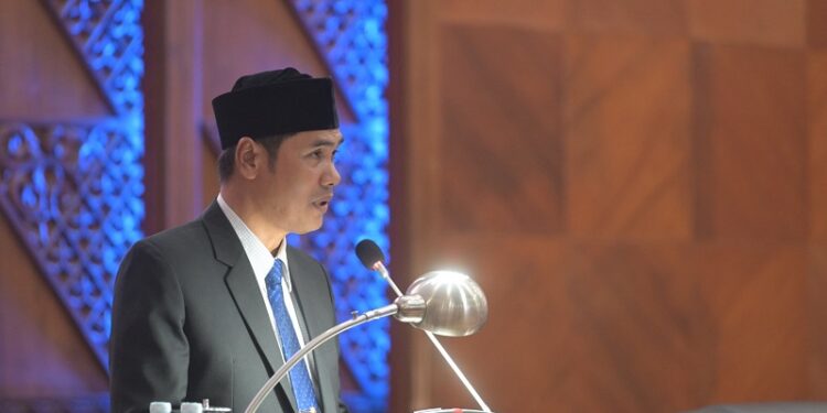 Ⓒ Hak cipta foto di atas dikembalikan sesungguhnya kepada sang pemilik foto Ⓒ Hak cipta foto di atas dikembalikan sesungguhnya kepada pemilik foto