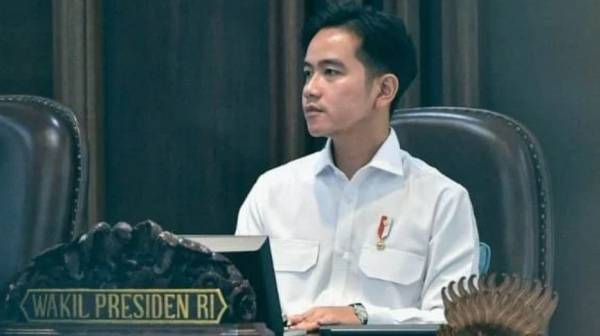 Ⓒ Hak cipta foto di atas dikembalikan sesungguhnya kepada pemilik foto Ⓒ Hak cipta foto di atas dikembalikan sesungguhnya kepada pemilik foto