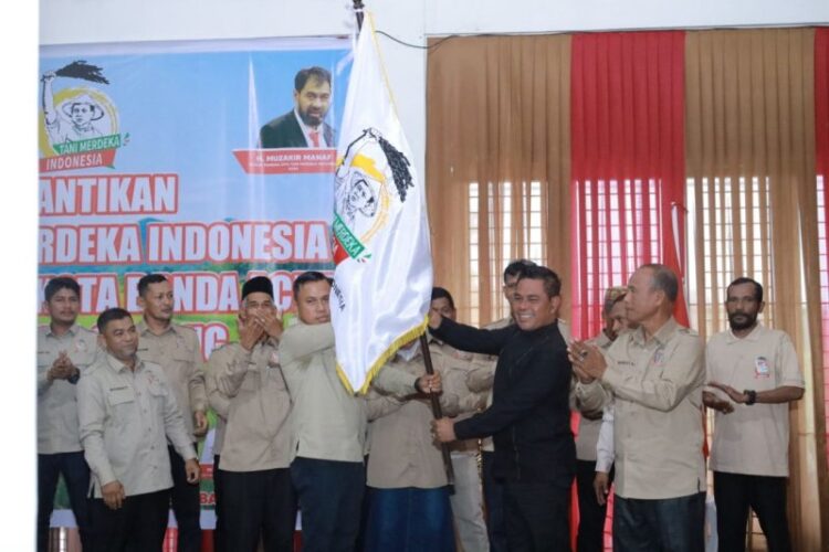 Bupati Aceh Besar Lantik Pengurus Tani Merdeka