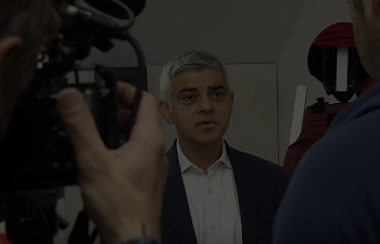 Wali Kota London Sadiq Khan  Bela Palestina, Kedubes Israel Kebakaran Jenggot