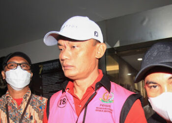 MA tak Bisa Diharapkan Perbaiki Dunia Peradilan, Perkuat KY dan Minta KPK Awasi Suap!