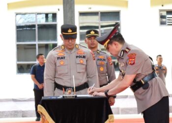 Kapolda Aceh, Irjen Pol Achmad Kartiko menggelar serah terima jabatan (sertijab) Wakapolda, para Pejabat Utama (PJU), Kapolresta, dan Kapolres di lingkungan Polda Aceh, Rabu (9/4/2025). FOTO/Dok. Istimewa
