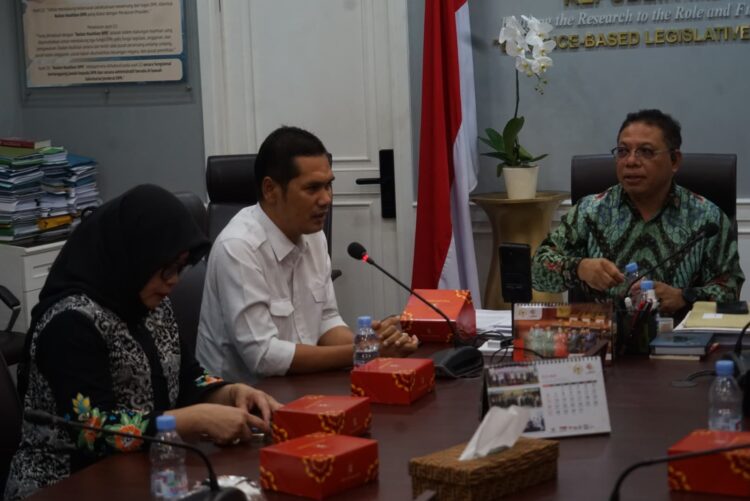 Plt. Sekda Aceh Dorong Revisi UUPA Masuk Prioritas Prolegnas 2025