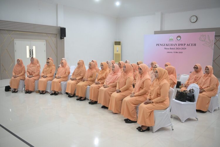 Prosesi pengukuhan DWP Aceh berlangsung secara daring via konferensi video, di Aula Sekretariat DWP Aceh, Kamis (15/5/2025). FOTO/Net. Ⓒ Hak cipta foto di atas dikembalikan sesungguhnya kepada pemilik foto