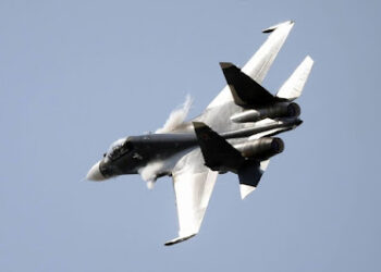 Ukraina Tembak Jatuh Jet Tempur Su-30 Rusia Pakai Drone