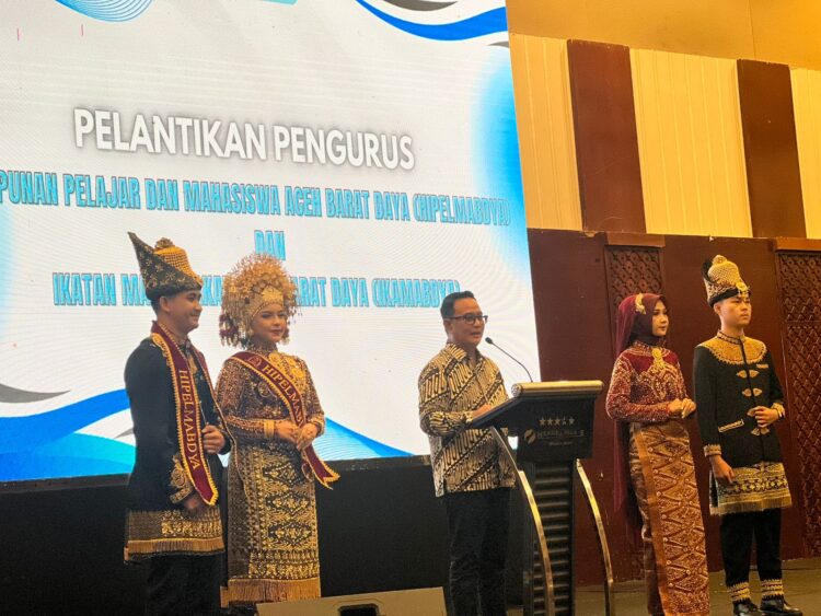 Bupati Abdya Lantik Pengurus IKAMABDYA Banda Aceh Periode 2025–2030