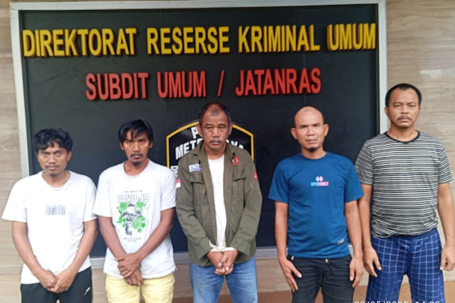 Ⓒ Hak cipta foto di atas dikembalikan sesungguhnya kepada pemilik foto Ⓒ Hak cipta foto di atas dikembalikan sesungguhnya kepada pemilik foto