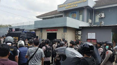 Ⓒ Hak cipta foto di atas dikembalikan sesungguhnya kepada pemilik foto Ⓒ Hak cipta foto di atas dikembalikan sesungguhnya kepada pemilik foto