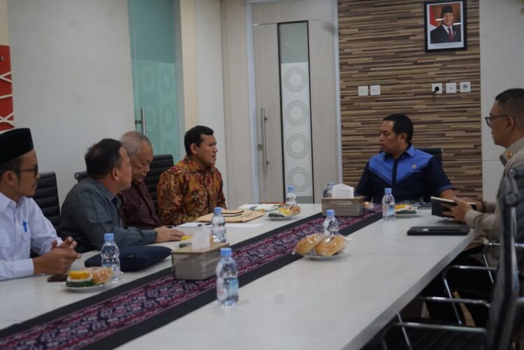 Temui Kepala Kantor Komunikasi Kepresidenan, Wagub Aceh Dorong Percepatan Revisi UUPA