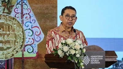 Ⓒ Hak cipta foto di atas dikembalikan sesungguhnya kepada sang pemilik foto Ⓒ Hak cipta foto di atas dikembalikan sesungguhnya kepada pemilik foto