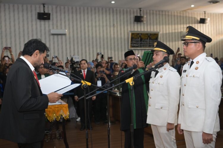 Lantik Wali Kota dan Wakil Wali Kota Langsa, Gubernur Mualem: Bek Syeh Syoh