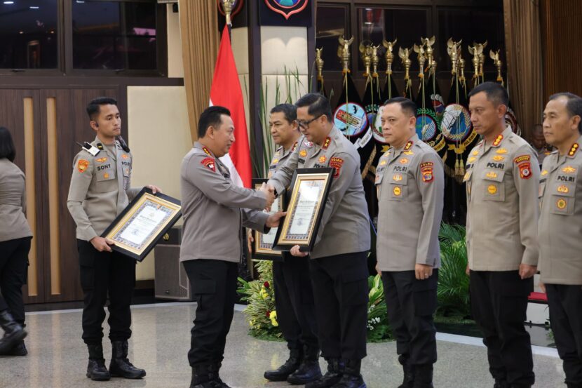 Ⓒ Hak cipta foto di atas dikembalikan sesungguhnya kepada pemilik foto