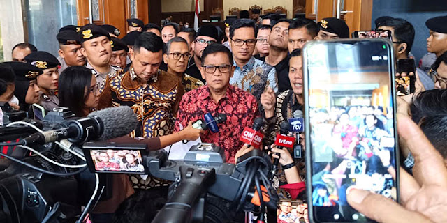 Ⓒ Hak cipta foto di atas dikembalikan sesungguhnya kepada sang pemilik foto Ⓒ Hak cipta foto di atas dikembalikan sesungguhnya kepada pemilik foto