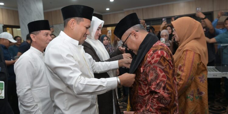 Ⓒ Hak cipta foto di atas dikembalikan sesungguhnya kepada sang pemilik foto Ⓒ Hak cipta foto di atas dikembalikan sesungguhnya kepada pemilik foto
