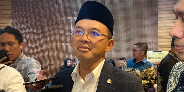Ⓒ Hak cipta foto di atas dikembalikan sesungguhnya kepada pemilik foto Ⓒ Hak cipta foto di atas dikembalikan sesungguhnya kepada pemilik foto