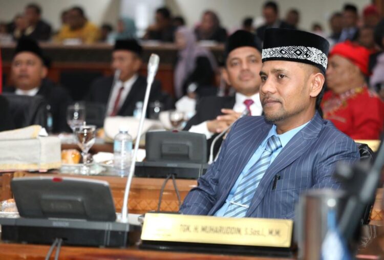 Ⓒ Hak cipta foto di atas dikembalikan sesungguhnya kepada pemilik foto Ⓒ Hak cipta foto di atas dikembalikan sesungguhnya kepada pemilik foto
