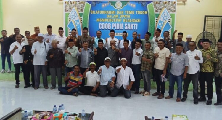 Ⓒ Hak cipta foto di atas dikembalikan sesungguhnya kepada pemilik foto Ⓒ Hak cipta foto di atas dikembalikan sesungguhnya kepada pemilik foto