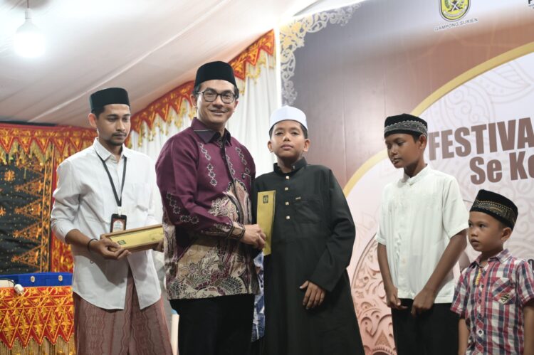 Ⓒ Hak cipta foto di atas dikembalikan sesungguhnya kepada pemilik foto Ⓒ Hak cipta foto di atas dikembalikan sesungguhnya kepada pemilik foto