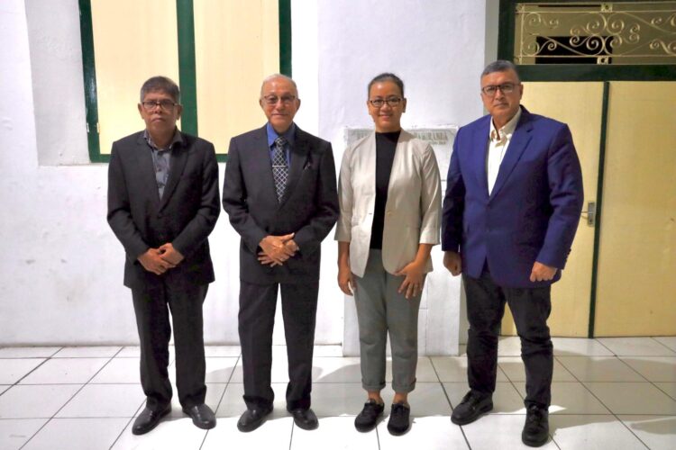 Ⓒ Hak cipta foto di atas dikembalikan sesungguhnya kepada pemilik foto