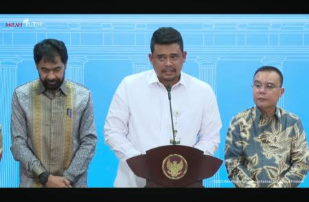 Ⓒ Hak cipta foto di atas dikembalikan sesungguhnya kepada sang pemilik foto Ⓒ Hak cipta foto di atas dikembalikan sesungguhnya kepada pemilik foto