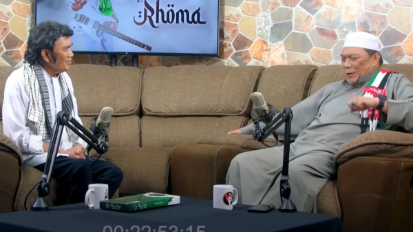 Ⓒ Hak cipta foto di atas dikembalikan sesungguhnya kepada sang pemilik foto Ⓒ Hak cipta foto di atas dikembalikan sesungguhnya kepada pemilik foto