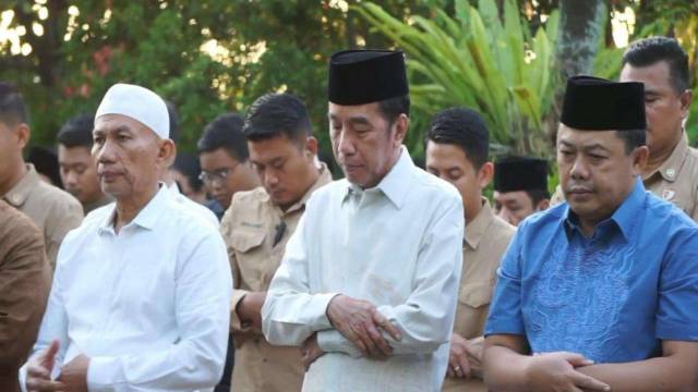 Ⓒ Hak cipta foto di atas dikembalikan sesungguhnya kepada pemilik foto Ⓒ Hak cipta foto di atas dikembalikan sesungguhnya kepada pemilik foto