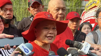 Ⓒ Hak cipta foto di atas dikembalikan sesungguhnya kepada sang pemilik foto Ⓒ Hak cipta foto di atas dikembalikan sesungguhnya kepada pemilik foto