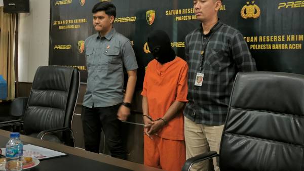 Ⓒ Hak cipta foto di atas dikembalikan sesungguhnya kepada sang pemilik foto Ⓒ Hak cipta foto di atas dikembalikan sesungguhnya kepada pemilik foto