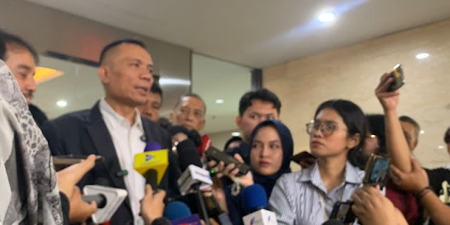 Ⓒ Hak cipta foto di atas dikembalikan sesungguhnya kepada pemilik foto Ⓒ Hak cipta foto di atas dikembalikan sesungguhnya kepada pemilik foto