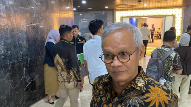 Ⓒ Hak cipta foto di atas dikembalikan sesungguhnya kepada sang pemilik foto Ⓒ Hak cipta foto di atas dikembalikan sesungguhnya kepada pemilik foto