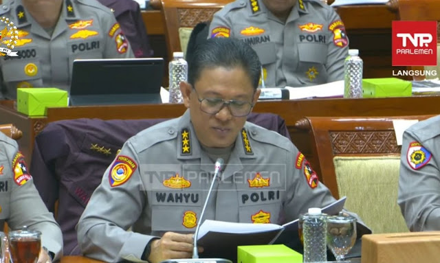 Ⓒ Hak cipta foto di atas dikembalikan sesungguhnya kepada pemilik foto Ⓒ Hak cipta foto di atas dikembalikan sesungguhnya kepada pemilik foto