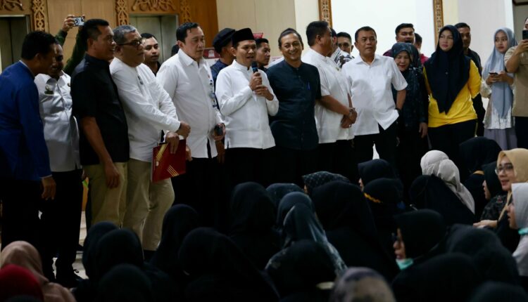 Fadhlullah Tanggapi Aksi Unjuk Rasa Nakes RSUDZA: Semua Tuntutan Akan Diproses Sesuai Regulasi
