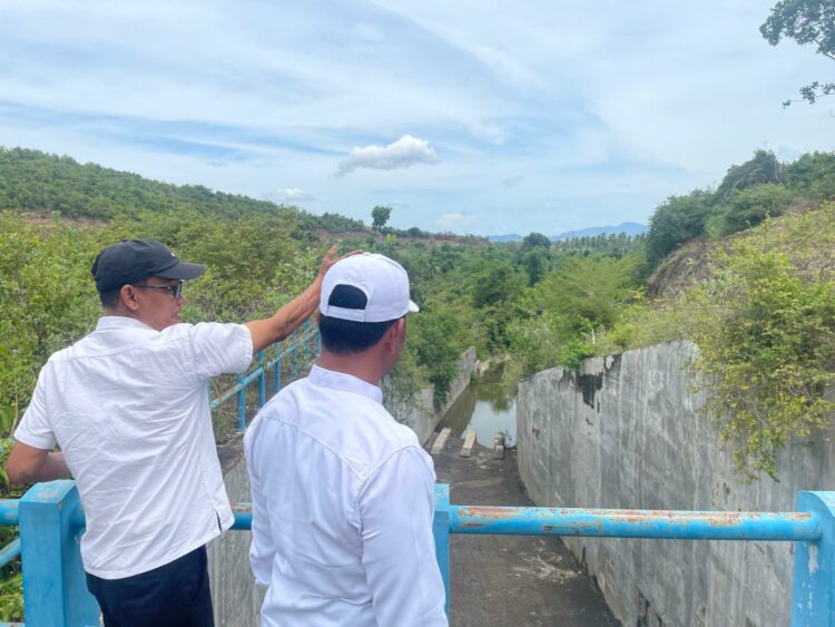 Ⓒ Hak cipta foto di atas dikembalikan sesungguhnya kepada pemilik foto