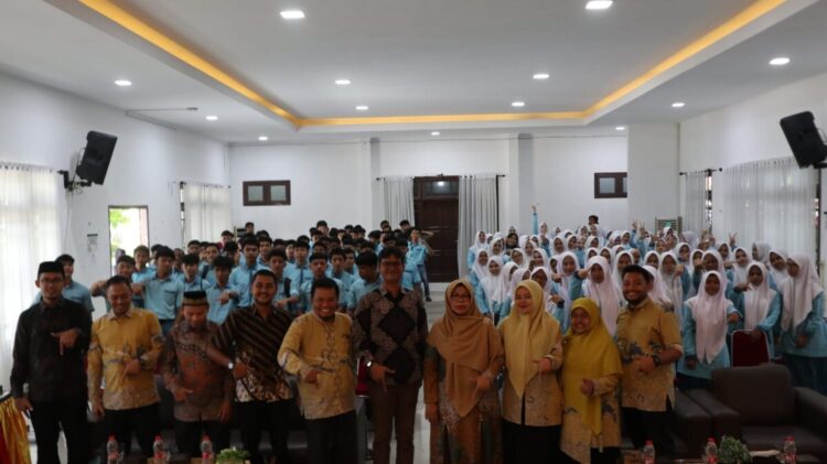 Ⓒ Hak cipta foto di atas dikembalikan sesungguhnya kepada pemilik foto Ⓒ Hak cipta foto di atas dikembalikan sesungguhnya kepada pemilik foto