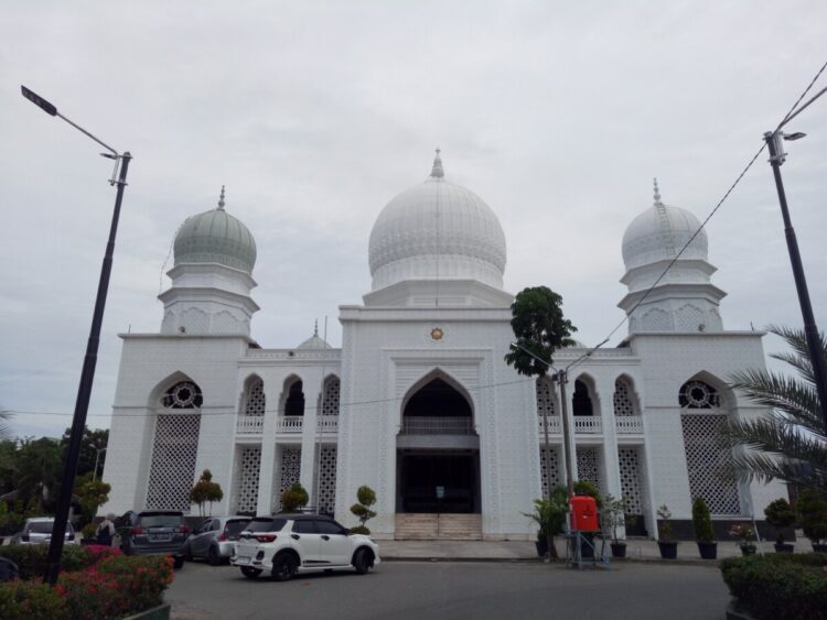 Ternyata Amalan yang Paling Indah di Waktu Sahur Bukan Membaca al-Quran, Lantas Apa?