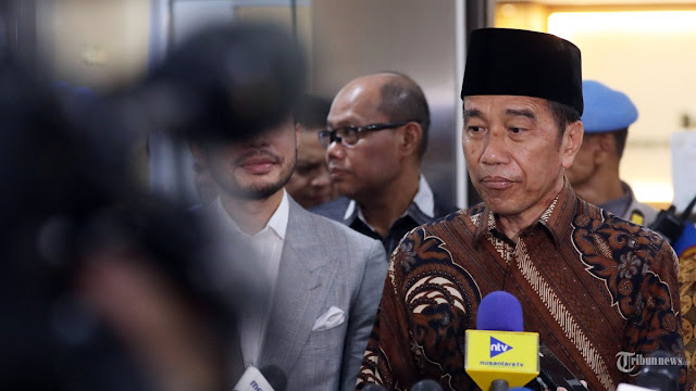 Ⓒ Hak cipta foto di atas dikembalikan sesungguhnya kepada pemilik foto Ⓒ Hak cipta foto di atas dikembalikan sesungguhnya kepada pemilik foto