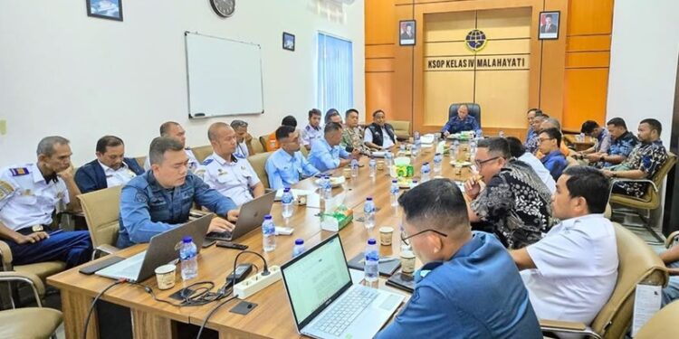 Ⓒ Hak cipta foto di atas dikembalikan sesungguhnya kepada sang pemilik foto Ⓒ Hak cipta foto di atas dikembalikan sesungguhnya kepada pemilik foto