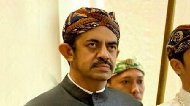 Ⓒ Hak cipta foto di atas dikembalikan sesungguhnya kepada sang pemilik foto Ⓒ Hak cipta foto di atas dikembalikan sesungguhnya kepada pemilik foto