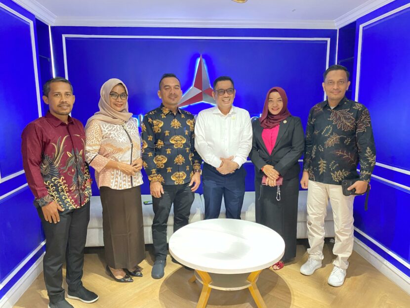 HT Ibrahim Terima Audiensi Komisioner KKR Aceh di Senayan Jakarta