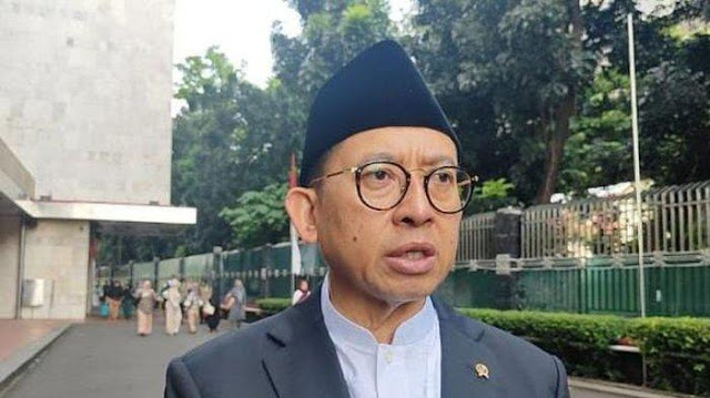 Ⓒ Hak cipta foto di atas dikembalikan sesungguhnya kepada pemilik foto Ⓒ Hak cipta foto di atas dikembalikan sesungguhnya kepada pemilik foto