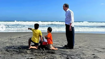 Ⓒ Hak cipta foto di atas dikembalikan sesungguhnya kepada sang pemilik foto Ⓒ Hak cipta foto di atas dikembalikan sesungguhnya kepada pemilik foto