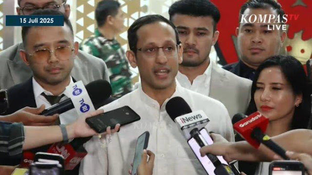 Ⓒ Hak cipta foto di atas dikembalikan sesungguhnya kepada sang pemilik foto Ⓒ Hak cipta foto di atas dikembalikan sesungguhnya kepada pemilik foto