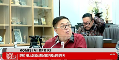 Ⓒ Hak cipta foto di atas dikembalikan sesungguhnya kepada pemilik foto Ⓒ Hak cipta foto di atas dikembalikan sesungguhnya kepada pemilik foto