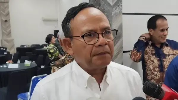 Ⓒ Hak cipta foto di atas dikembalikan sesungguhnya kepada sang pemilik foto Ⓒ Hak cipta foto di atas dikembalikan sesungguhnya kepada pemilik foto