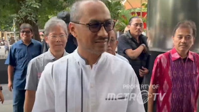 Ⓒ Hak cipta foto di atas dikembalikan sesungguhnya kepada sang pemilik foto Ⓒ Hak cipta foto di atas dikembalikan sesungguhnya kepada pemilik foto