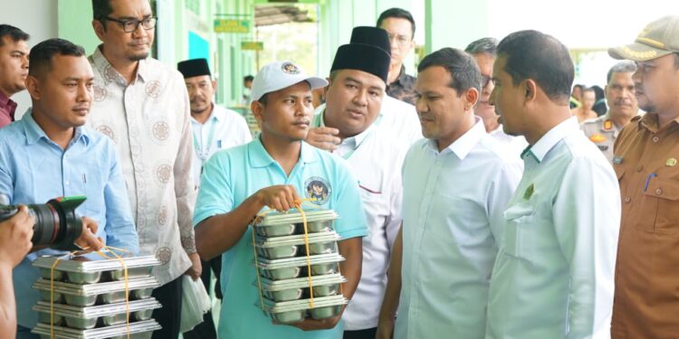 Ⓒ Hak cipta foto di atas dikembalikan sesungguhnya kepada sang pemilik foto Ⓒ Hak cipta foto di atas dikembalikan sesungguhnya kepada pemilik foto